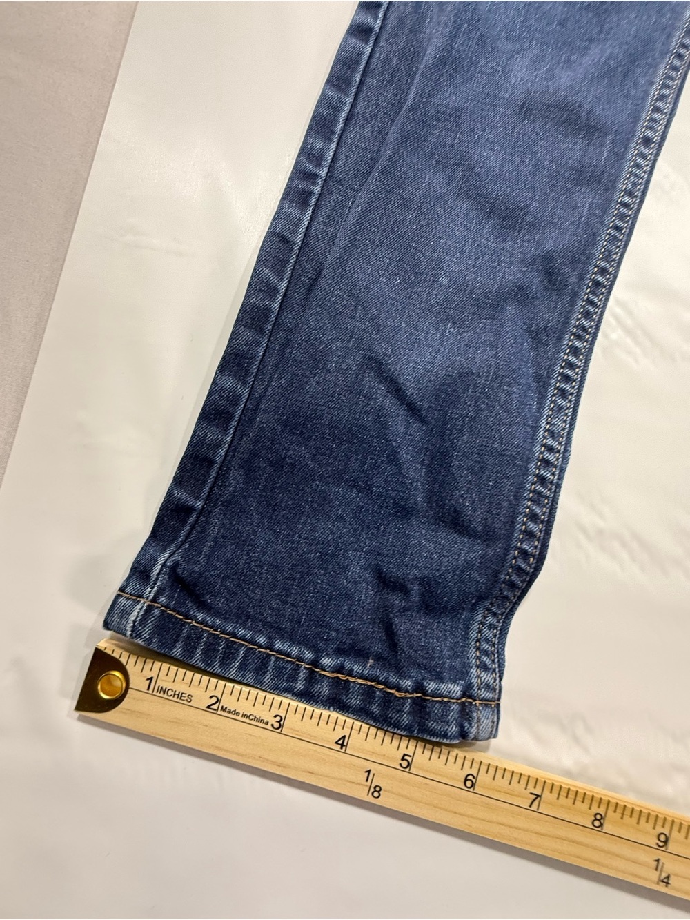 Levi's Women's Dark Indigo Straight-Leg Jeans - Picture 5 of 8